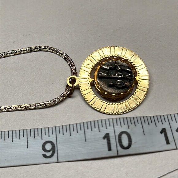 Vintage swivel bicentennial pendant gold tone and pewter - Picture 7 of 8